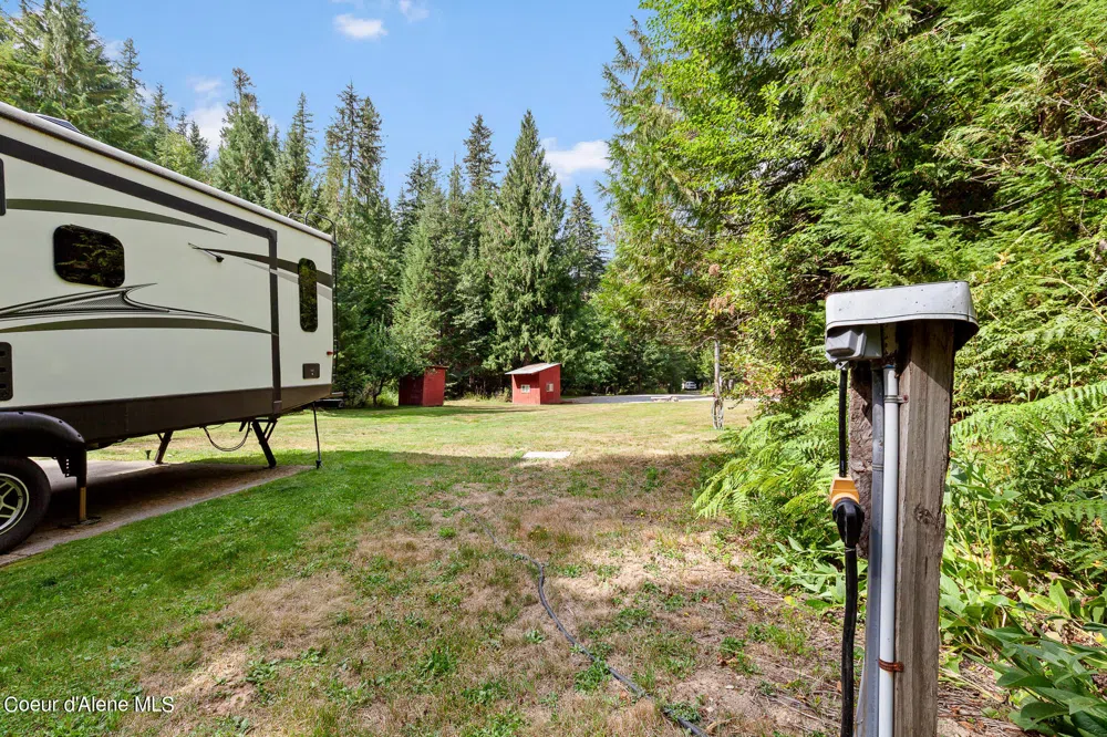9076 CDA River Road Kingston, ID 83839