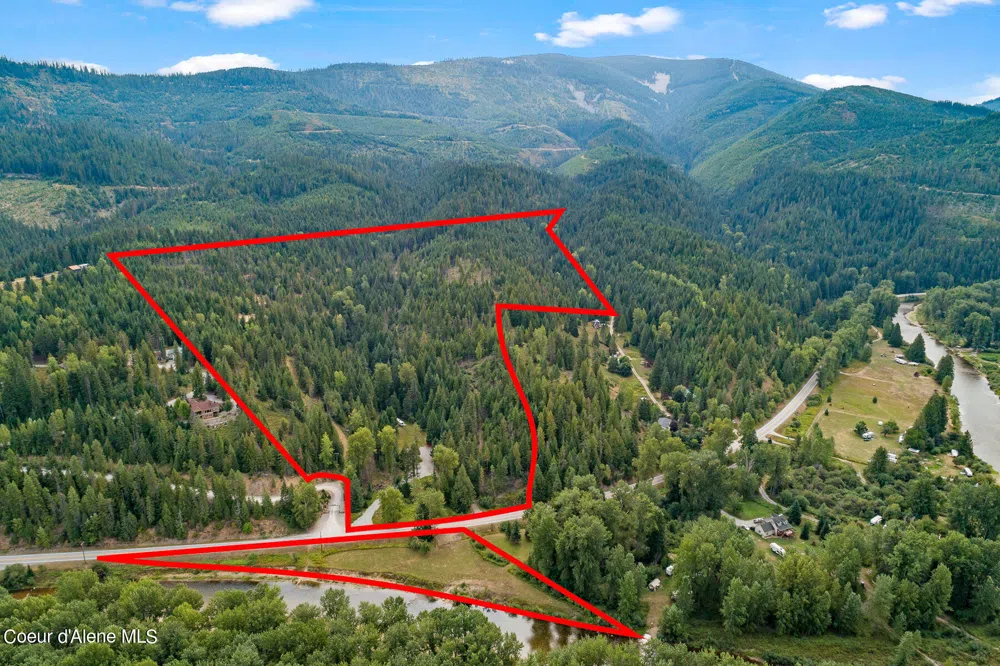 9076 CDA River Road Kingston, ID 83839