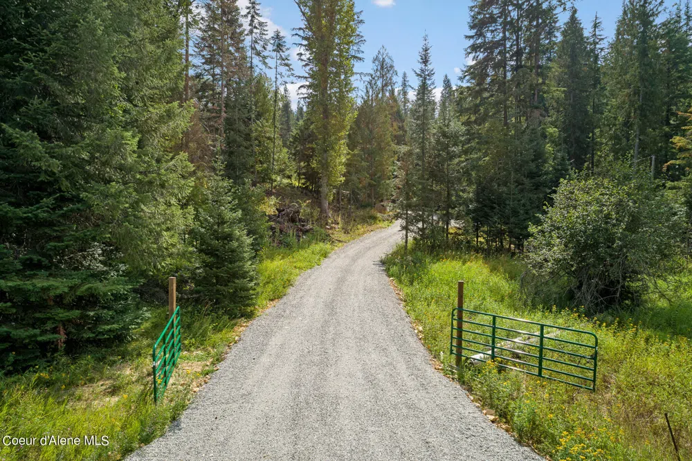 9076 CDA River Road Kingston, ID 83839
