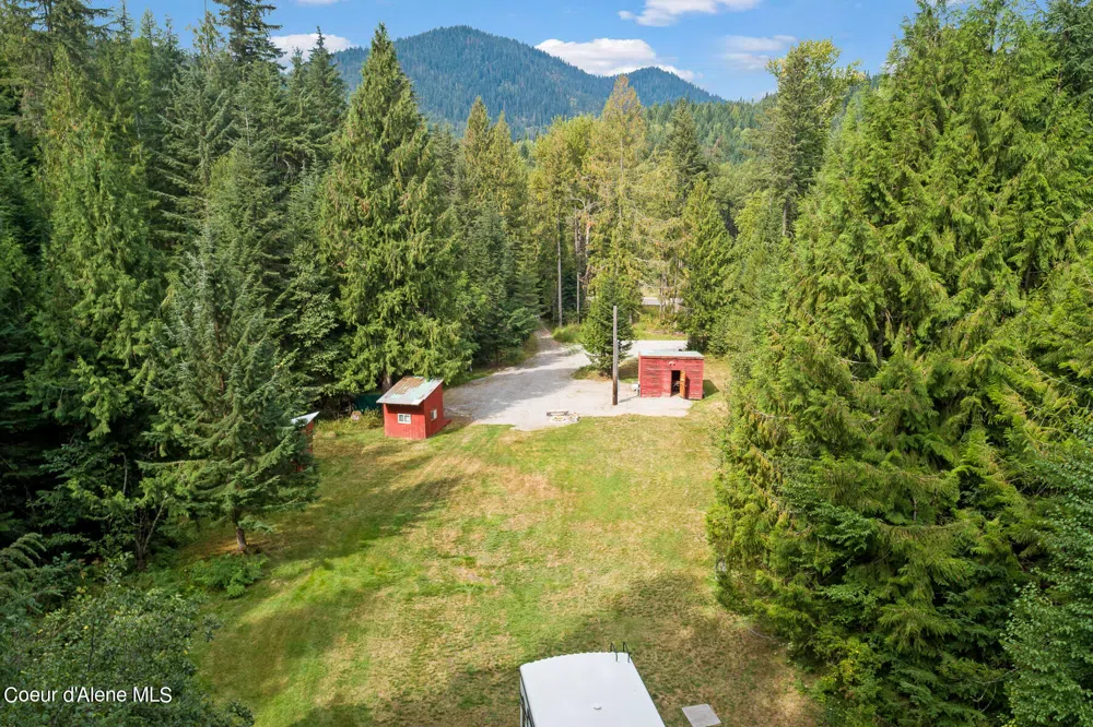 9076 CDA River Road Kingston, ID 83839