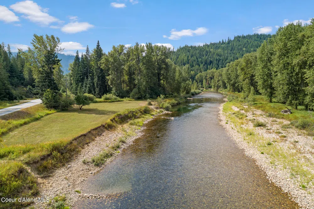 9076 CDA River Road Kingston, ID 83839