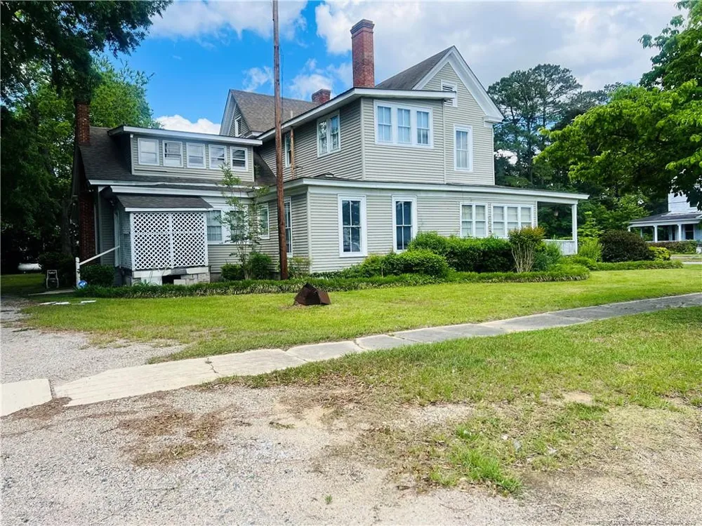 208 S Bond Street Rowland, NC 28383