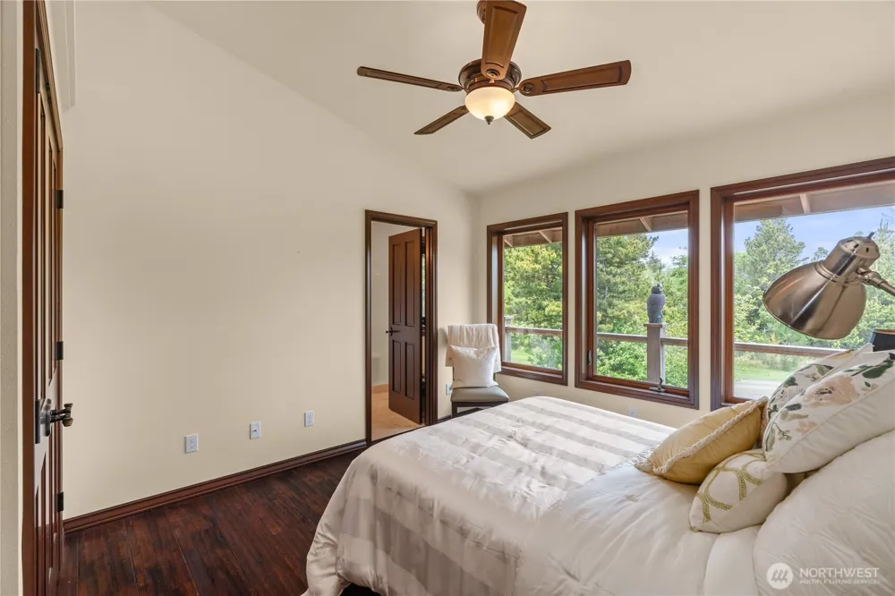 2646 Sunset Lane Tokeland, WA 98590