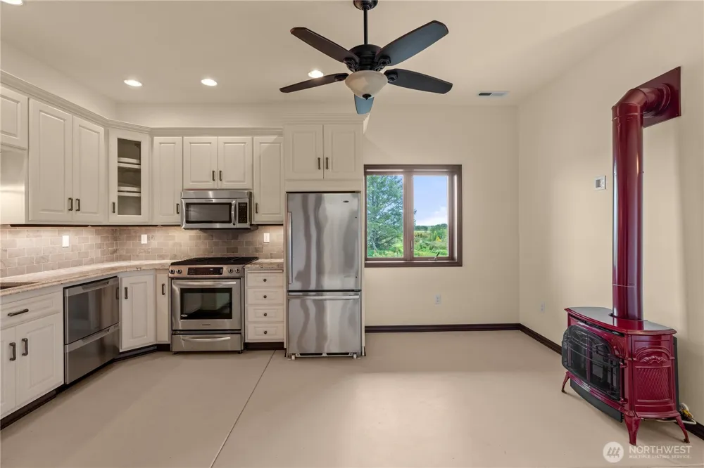 2646 Sunset Lane Tokeland, WA 98590