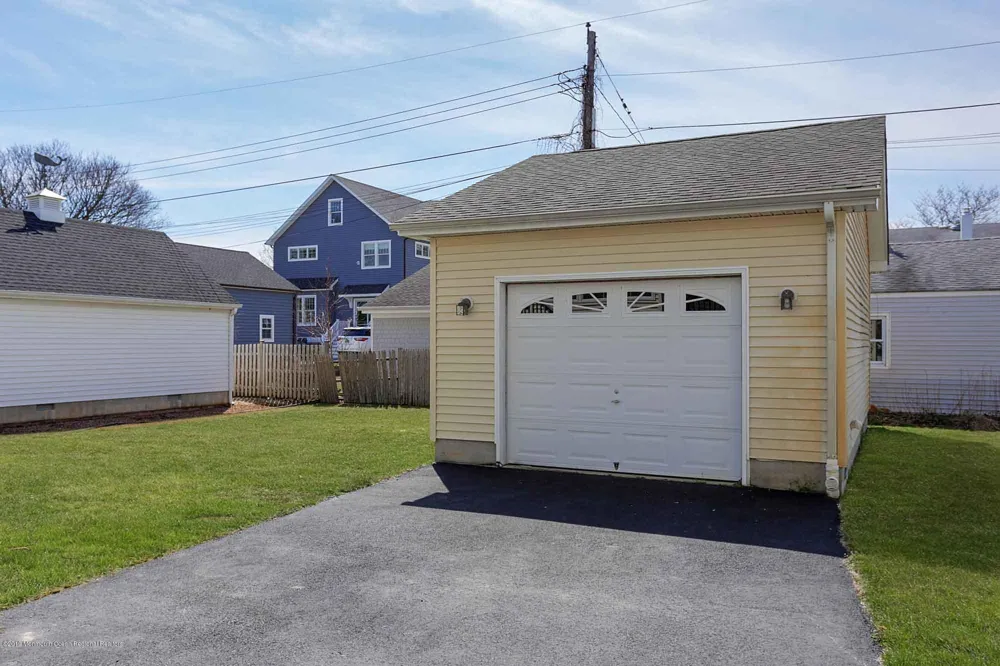 111 York Avenue Spring Lake, NJ 07762