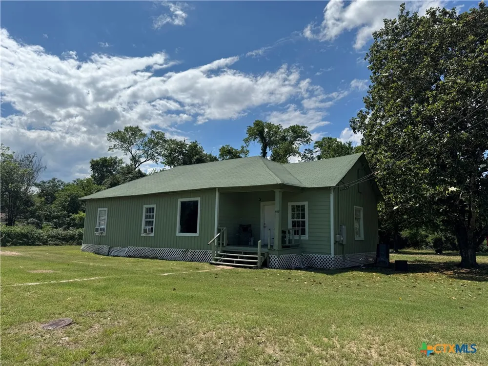 400 Grimes Street Cuero, TX 77954