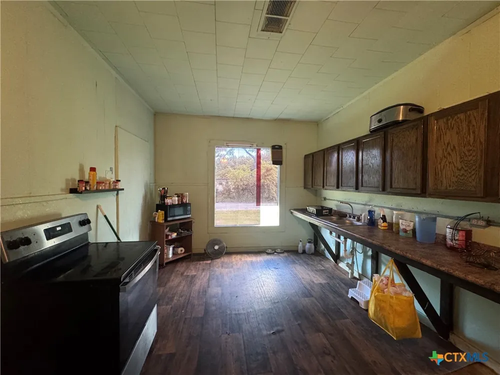 400 Grimes Street Cuero, TX 77954