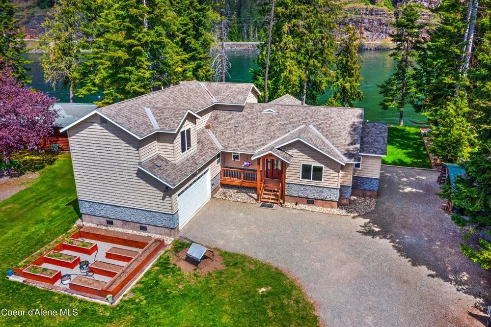 241 N. River Lake Drive Clark Fork, ID 83811