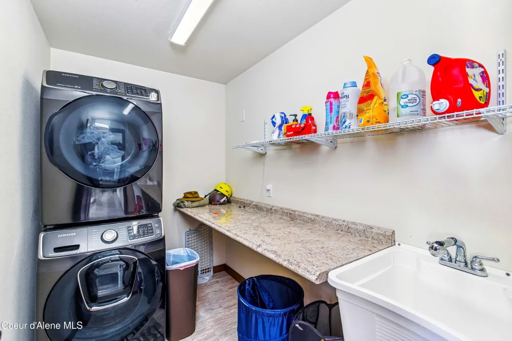 241 N. River Lake Drive Clark Fork, ID 83811
