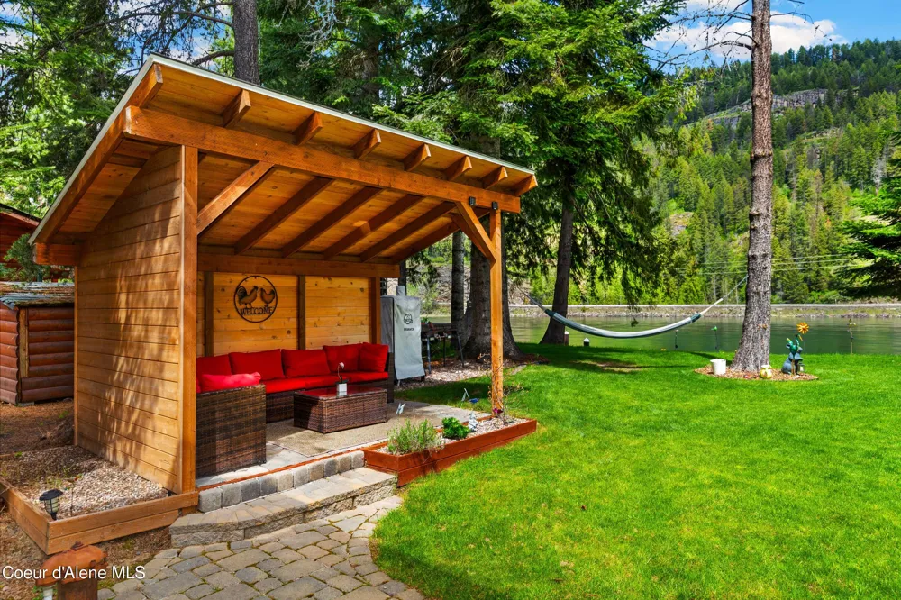 241 N. River Lake Drive Clark Fork, ID 83811