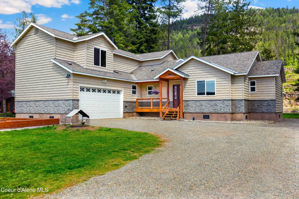241 N. River Lake Drive Clark Fork, ID 83811