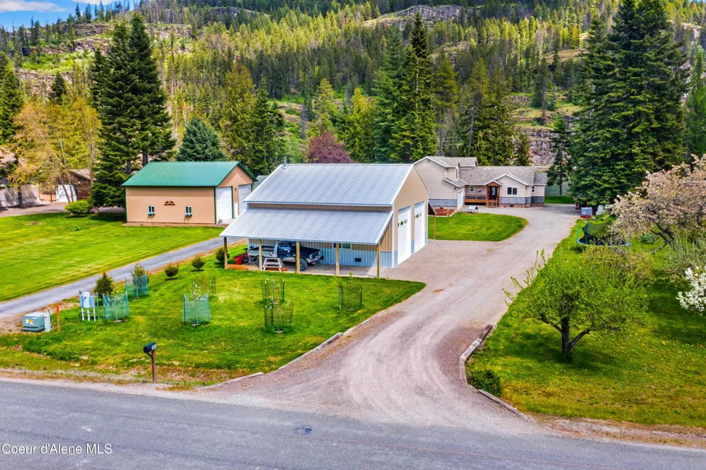 241 N. River Lake Drive Clark Fork, ID 83811