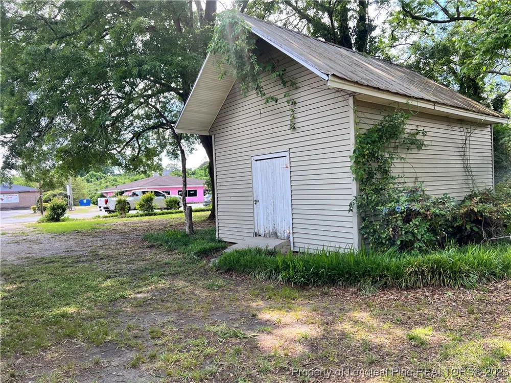 208 S Bond Street Rowland, NC 28383