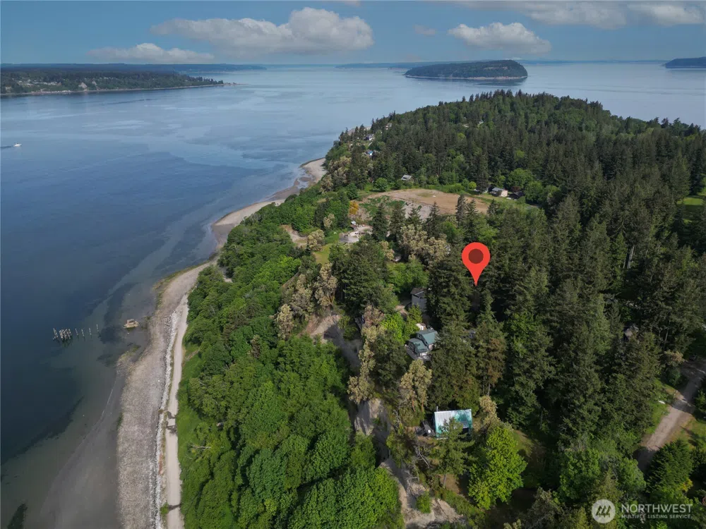 29 G Sound Place Hat Island, WA 98206