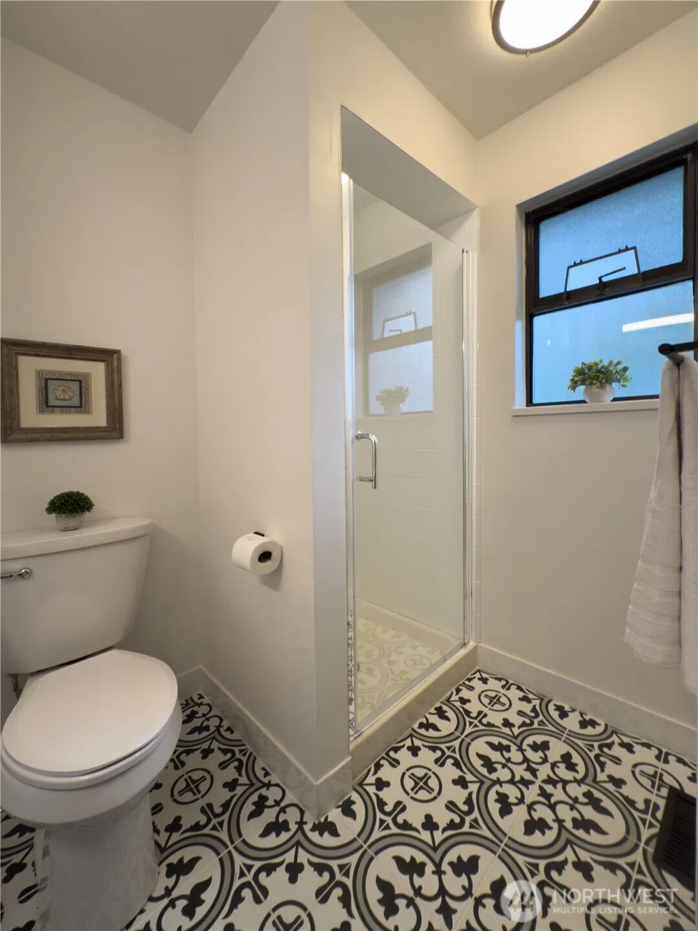 29 G Sound Place Hat Island, WA 98206