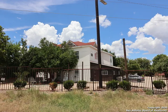 13915 interstate 35 Von Ormy, TX 78073