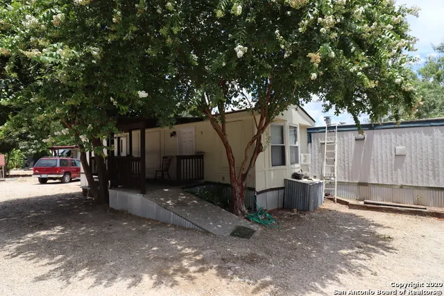 13915 interstate 35 Von Ormy, TX 78073