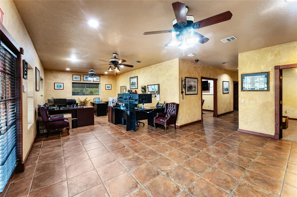 23111 Fm 1462 Road Damon, TX 77430