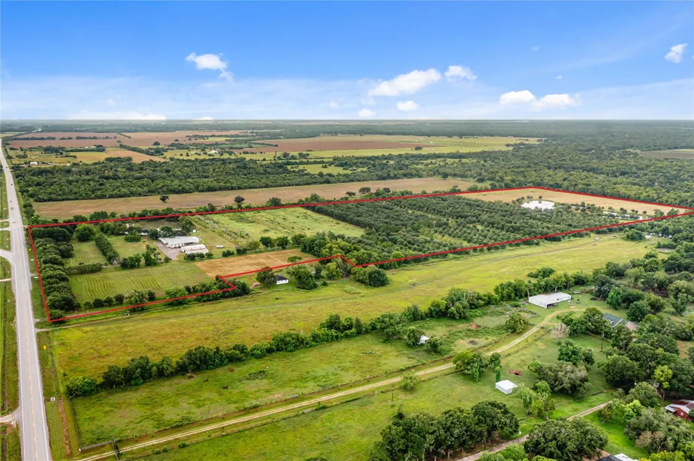 23111 Fm 1462 Road Damon, TX 77430