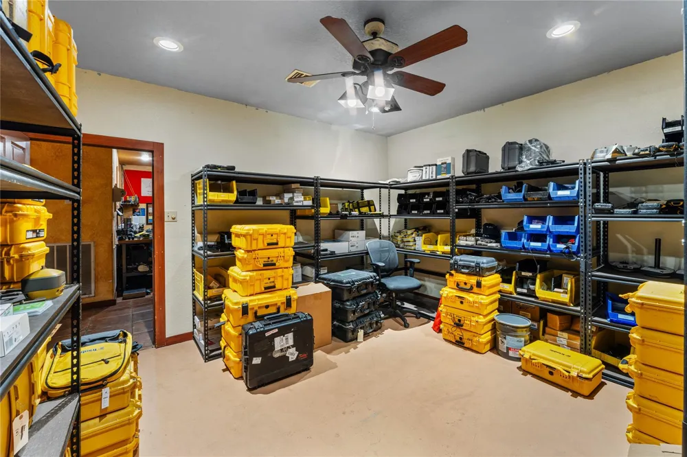 23111 Fm 1462 Road Damon, TX 77430