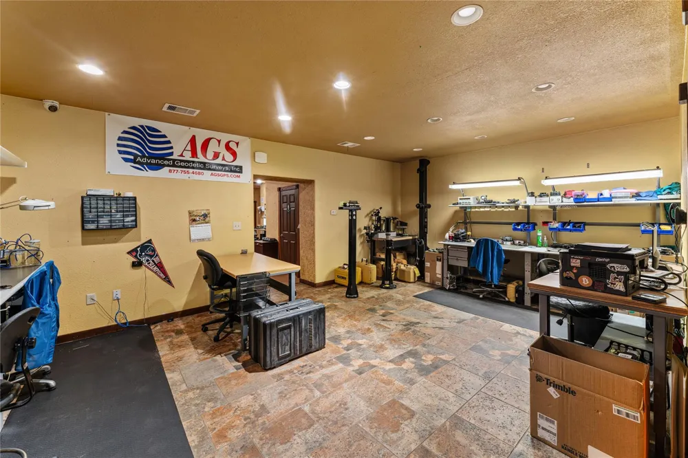23111 Fm 1462 Road Damon, TX 77430