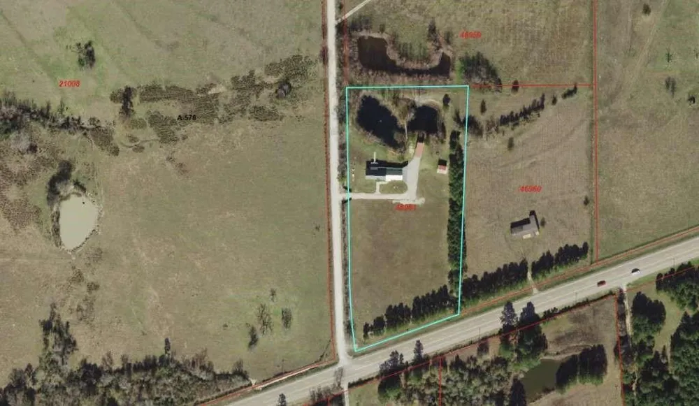 2 Birdwell Road Bedias, TX 77831