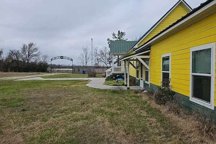 2 Birdwell Road Bedias, TX 77831