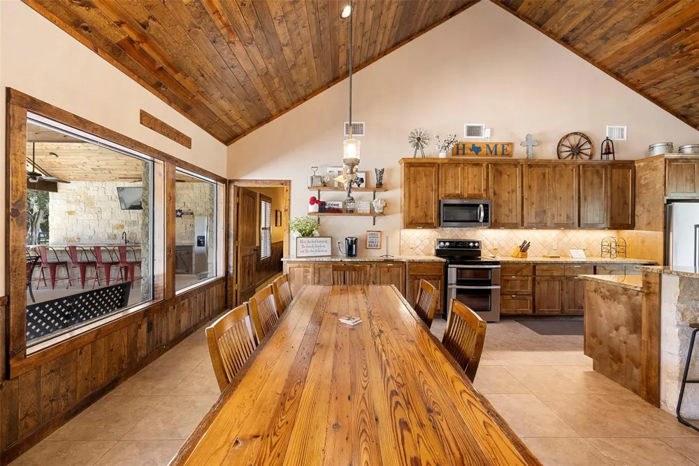 43 Heartstone Lane Concan, TX 78838