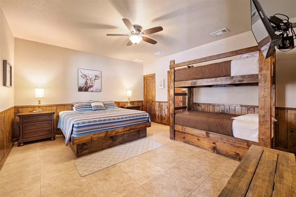 43 Heartstone Lane Concan, TX 78838