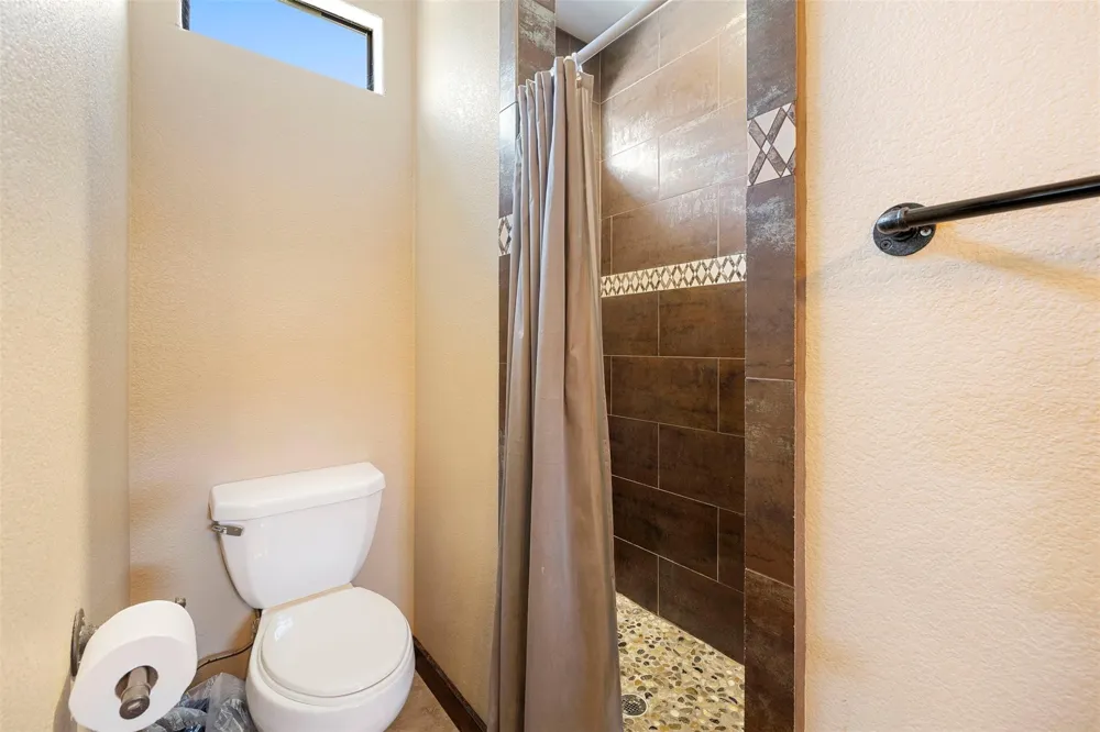 43 Heartstone Lane Concan, TX 78838