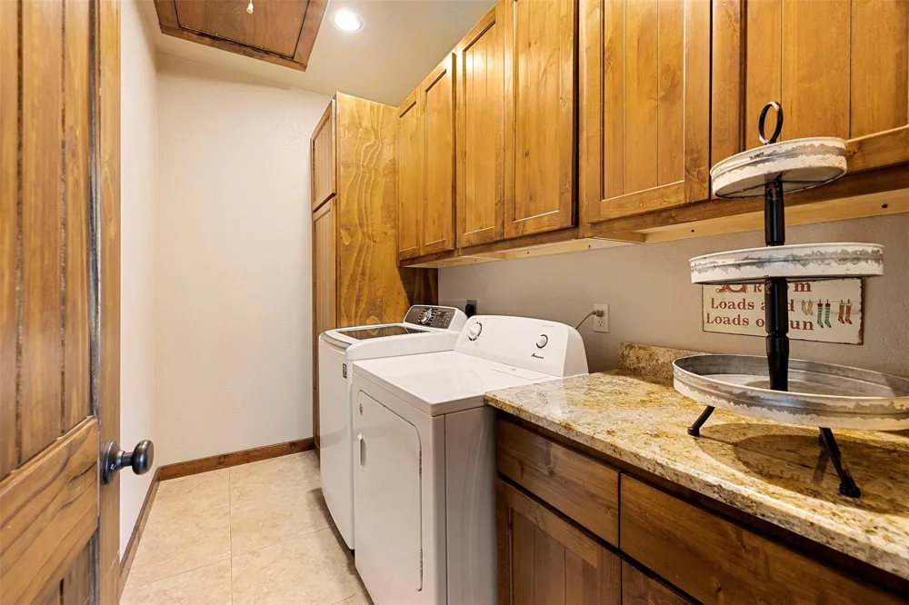 43 Heartstone Lane Concan, TX 78838