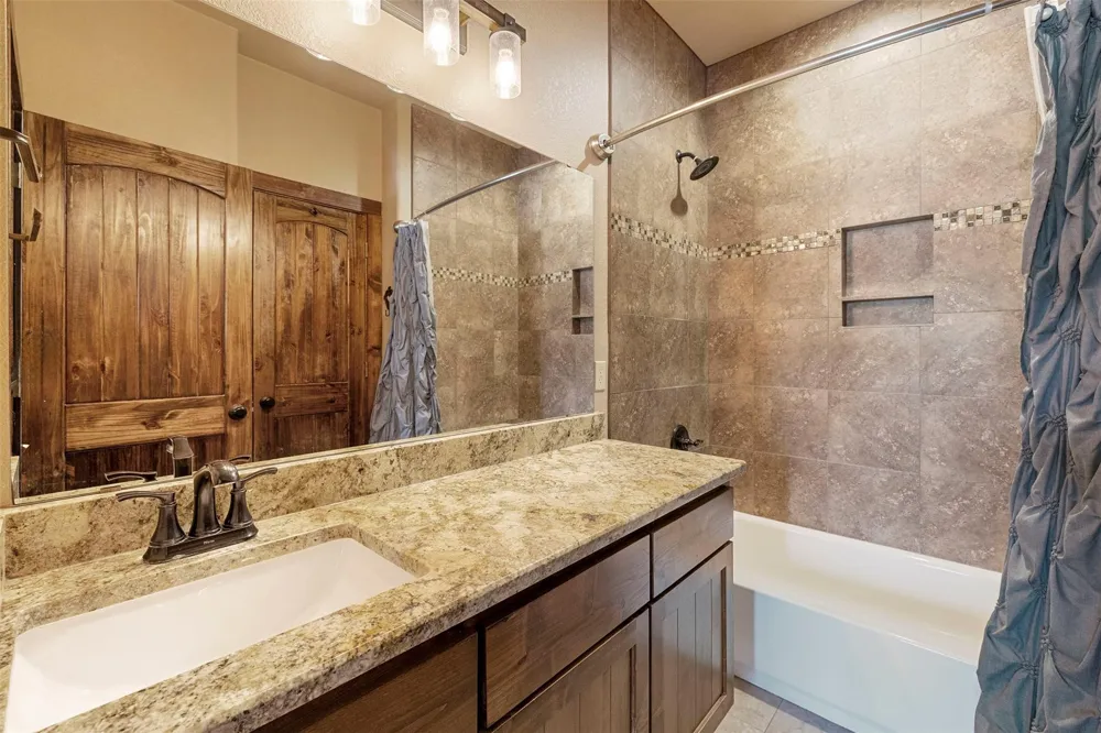 43 Heartstone Lane Concan, TX 78838