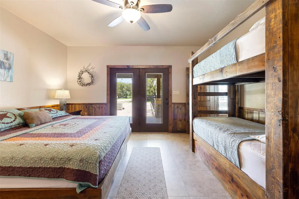 43 Heartstone Lane Concan, TX 78838