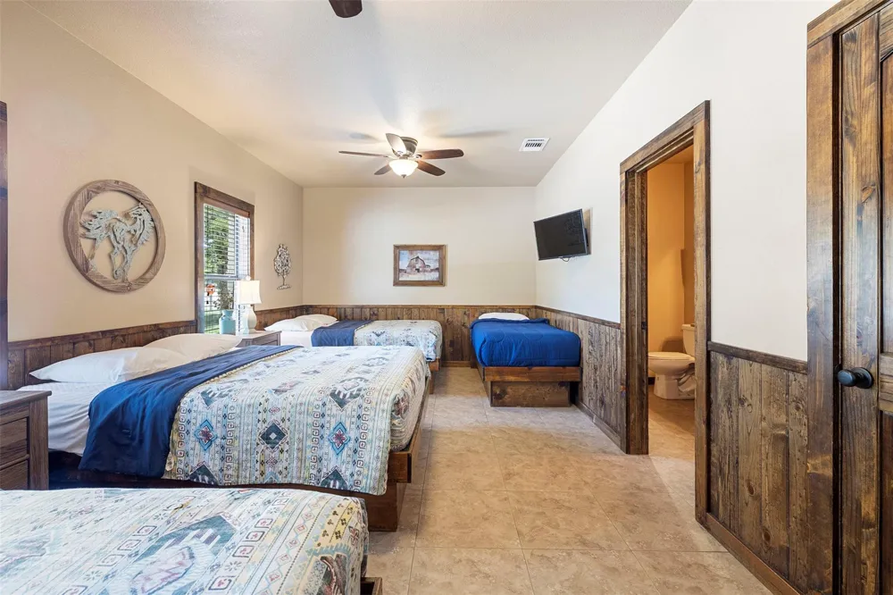 43 Heartstone Lane Concan, TX 78838