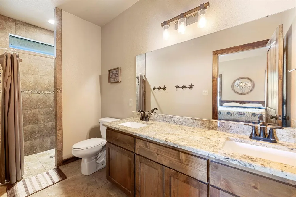 43 Heartstone Lane Concan, TX 78838