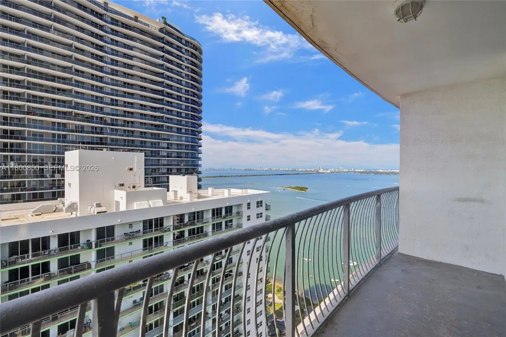 1750 Bayshore Dr #4007 Miami, FL 33132
