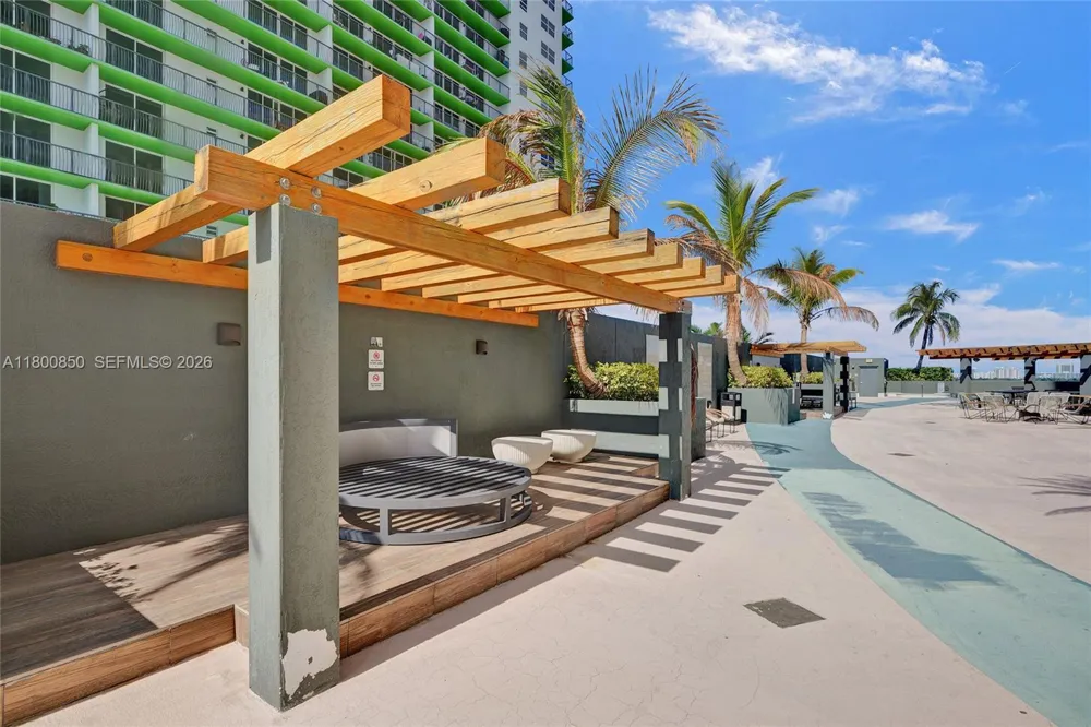 1750 Bayshore Dr #4007 Miami, FL 33132