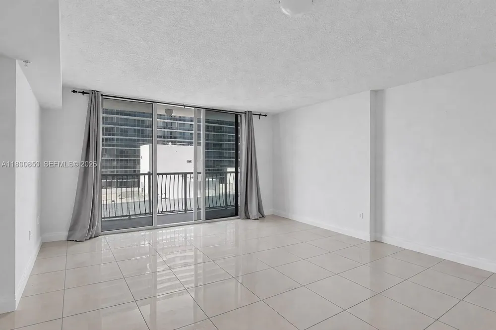 1750 Bayshore Dr #4007 Miami, FL 33132