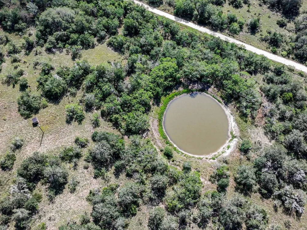 502 Robertson Road Smiley, TX 78159