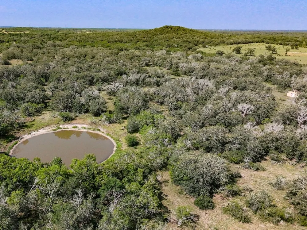 502 Robertson Road Smiley, TX 78159