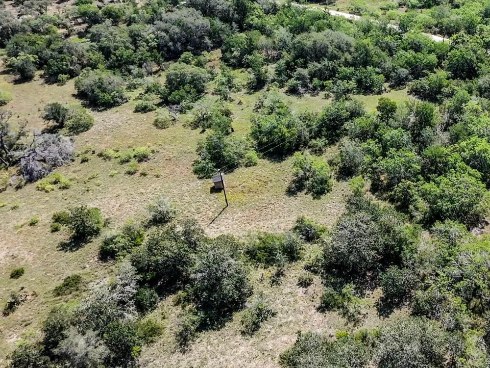502 Robertson Road Smiley, TX 78159