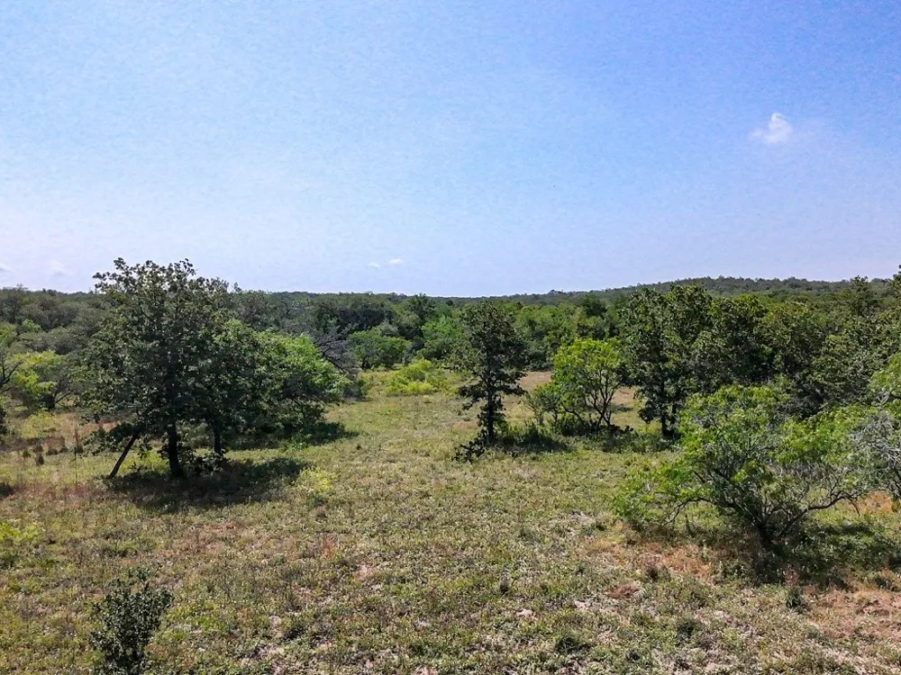 502 Robertson Road Smiley, TX 78159