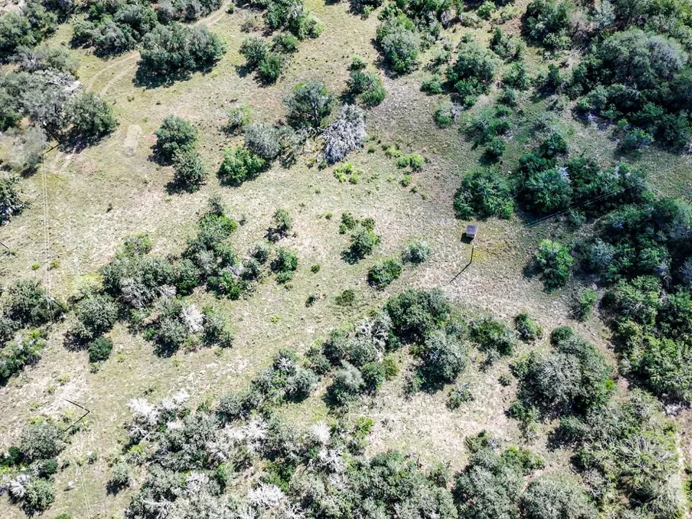 502 Robertson Road Smiley, TX 78159