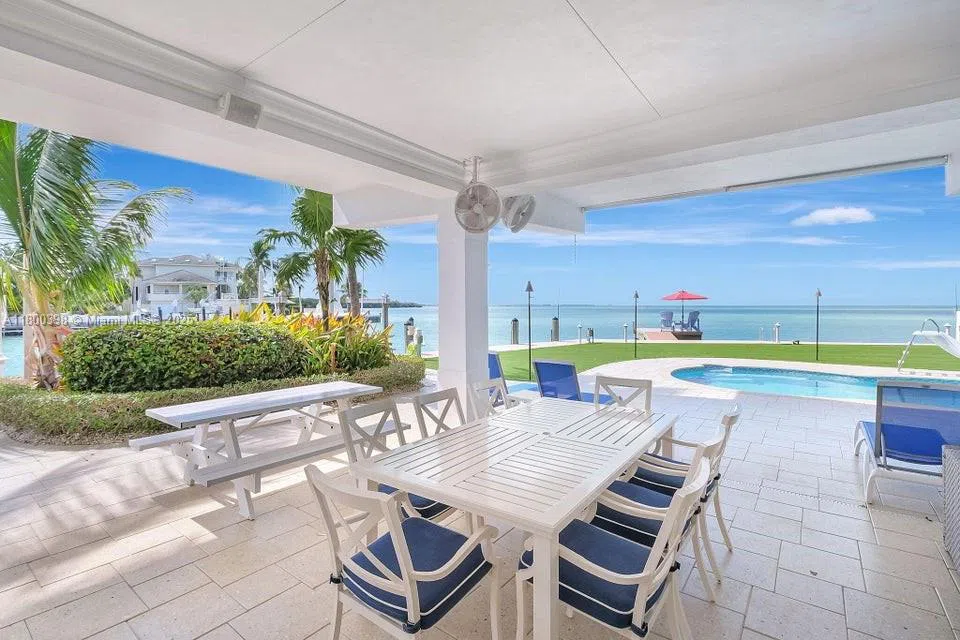 162 Bayview Dr Islamorada, FL 33036