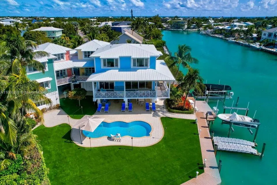 162 Bayview Dr Islamorada, FL 33036