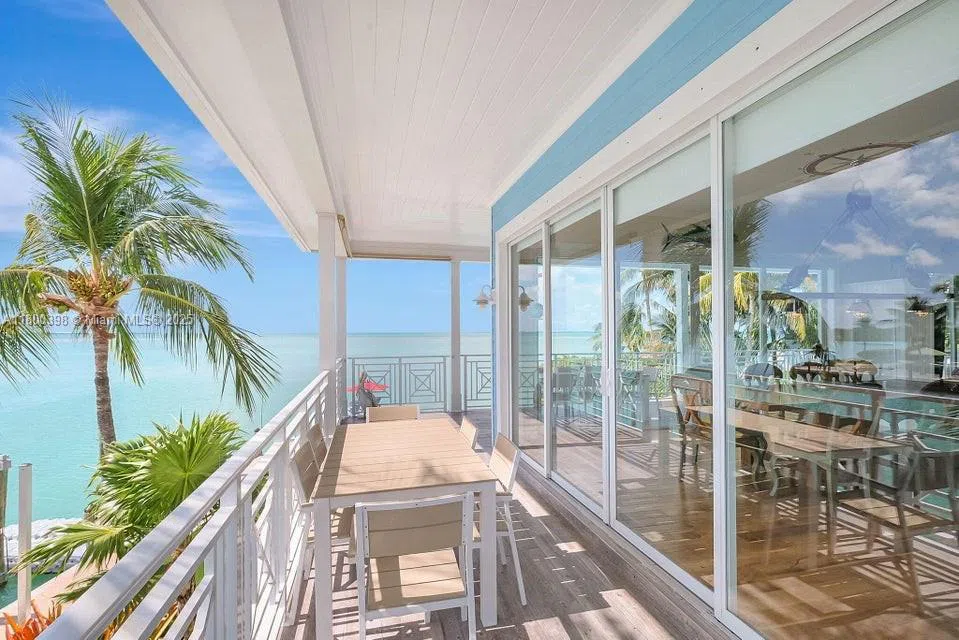 162 Bayview Dr Islamorada, FL 33036
