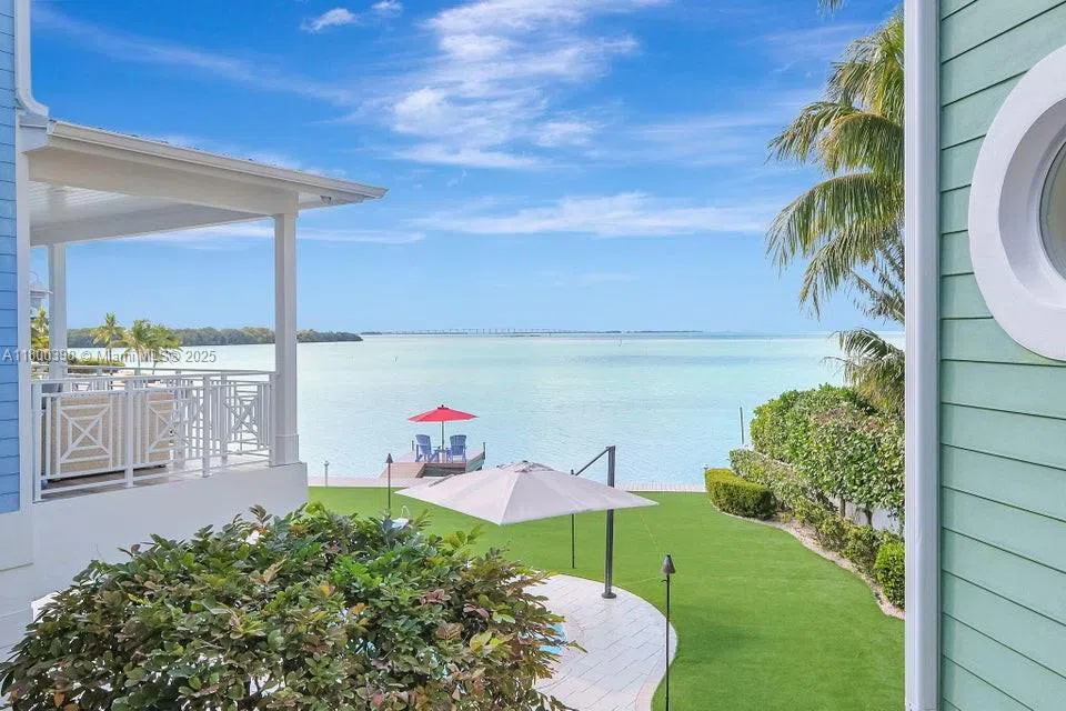 162 Bayview Dr Islamorada, FL 33036