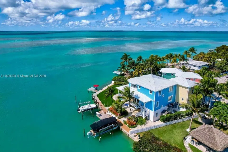 162 Bayview Dr Islamorada, FL 33036