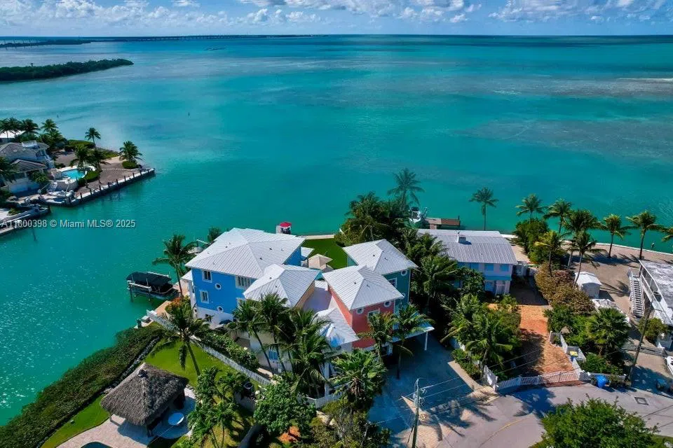 162 Bayview Dr Islamorada, FL 33036