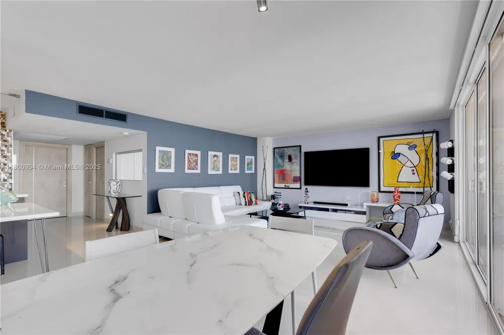 2030 S Ocean Dr #1707 Hallandale Beach, FL 33009